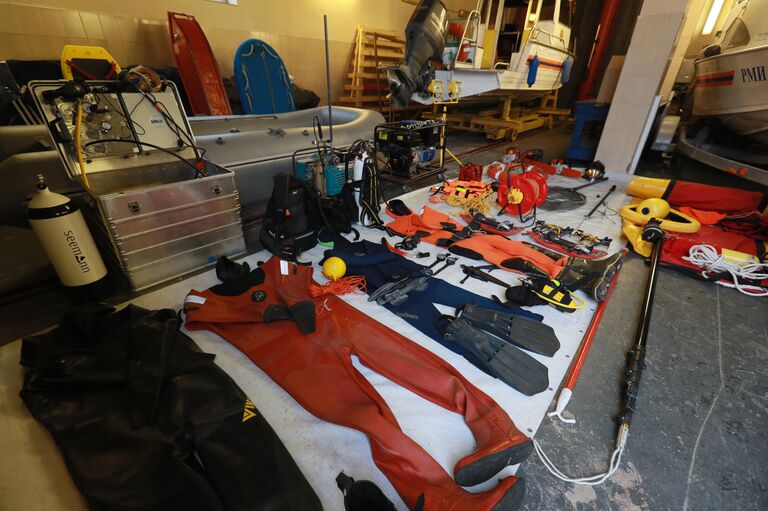 Снаряжение спасателей для работы на воде