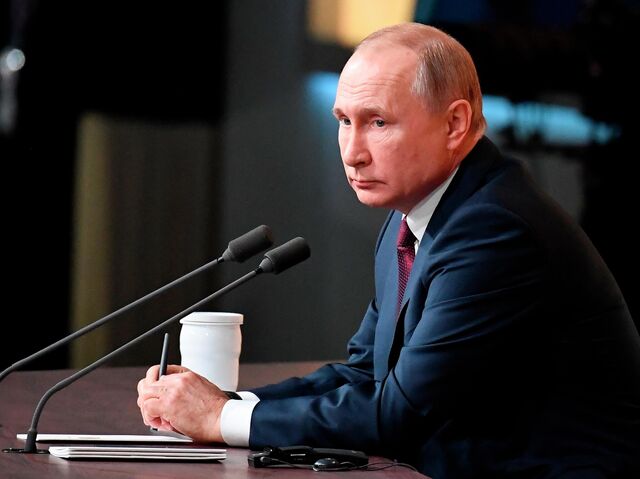 Президент РФ Владимир Путин на ежегодной большой пресс-конференции 