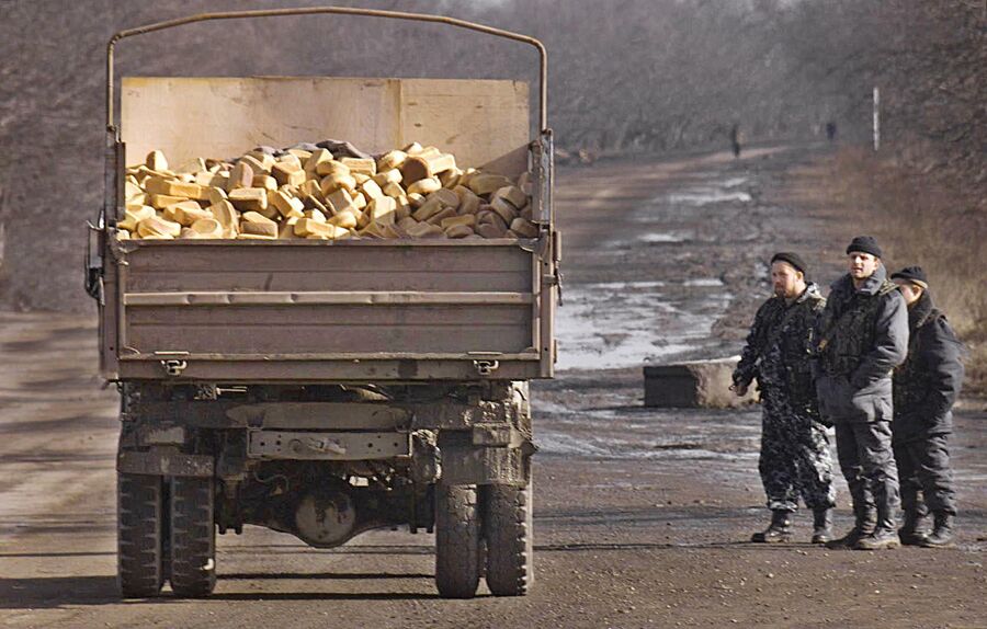 Грузовик с хлебом на чечено-ингушской границе, 14 января 2000 года