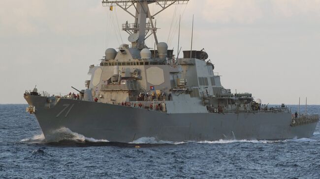 Американский ракетный эсминец USS Ross (DDG 71)