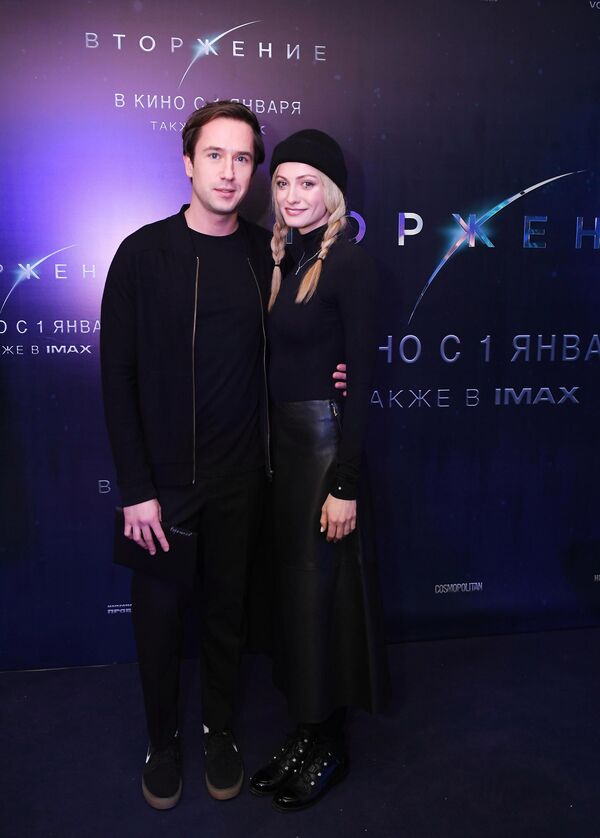 Актеры Егор Корешков и Полина Максимова на премьере фильма Вторжение