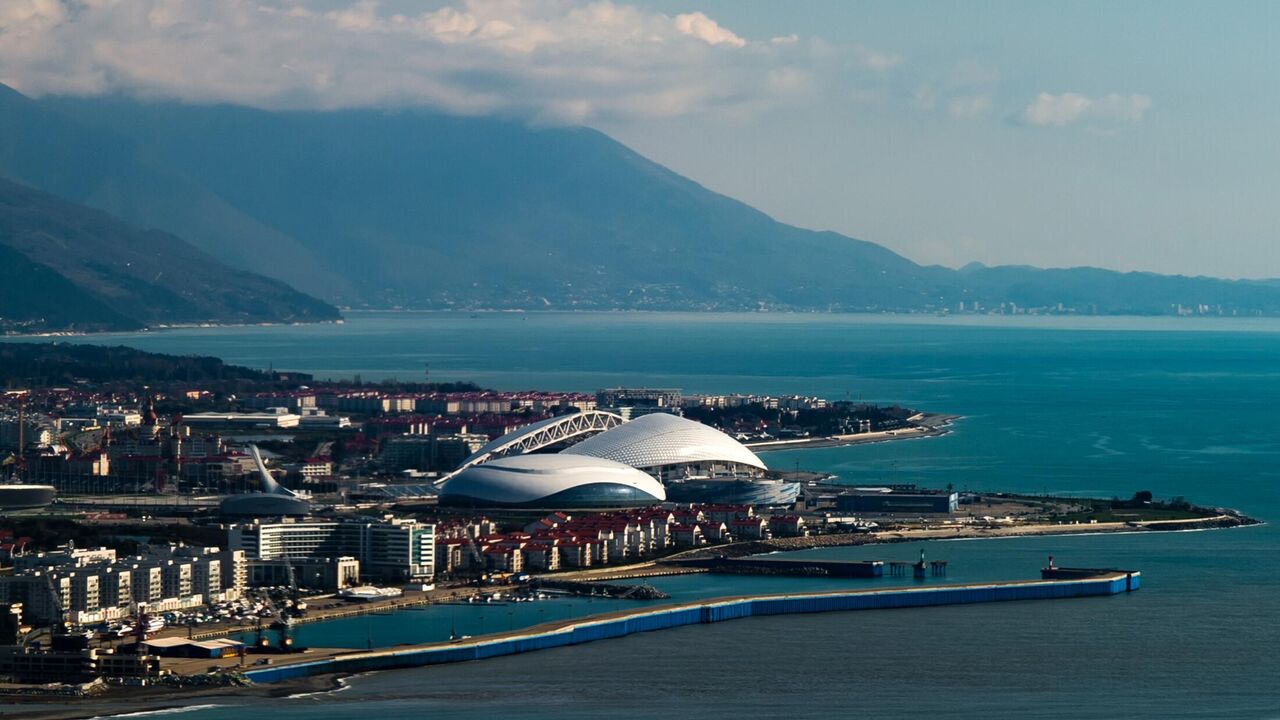 Адлер, Россия — погода в июле, температура воды