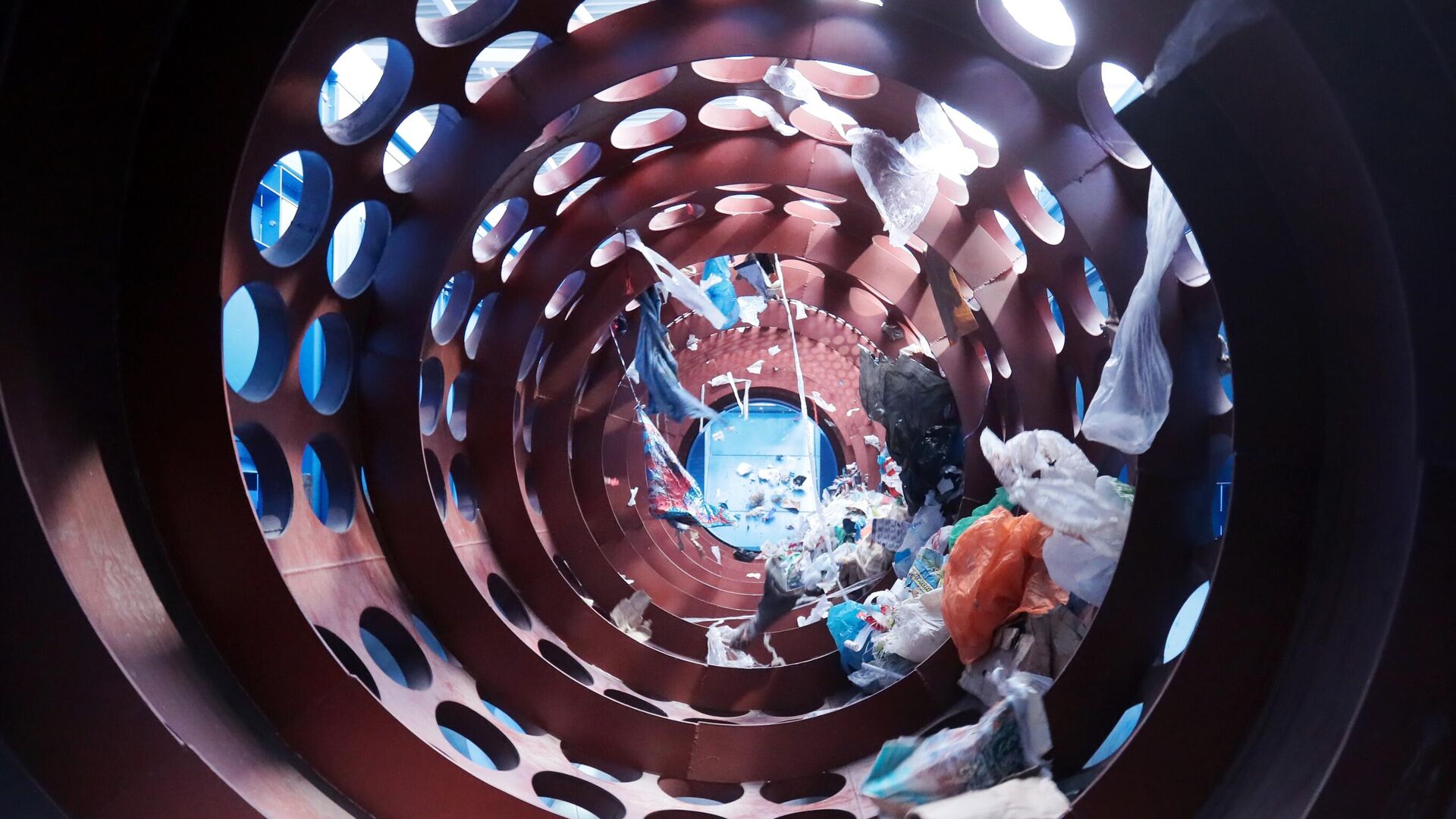Сортировка мусора в комплексе по переработке отходов Восток в городском округе Егорьевск в Московской области - РИА Новости, 1920, 06.10.2021