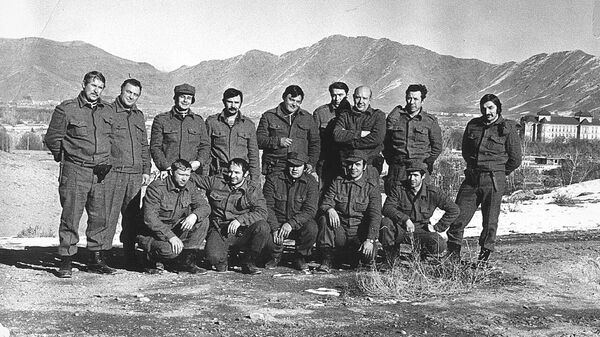 Бойцы Грома (Альфа) незадолго до штурма дворца Х. Амина. Кабул. Декабрь 1979 год