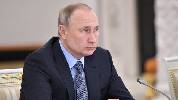 Президент РФ Владимир Путин на заседании Государственного совета по вопросам аграрной политики