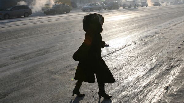 Женщина на улице Новосибирска