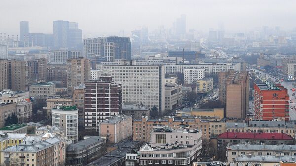 Вид на жилые дома с высотки на Кудринской площади в Москве