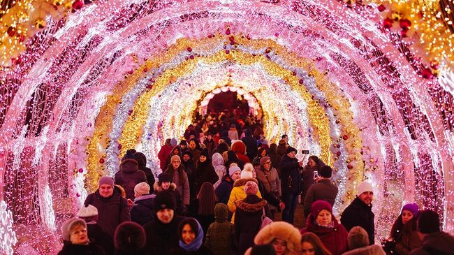 Фотовыставка Огни Москвы на Тверском бульваре