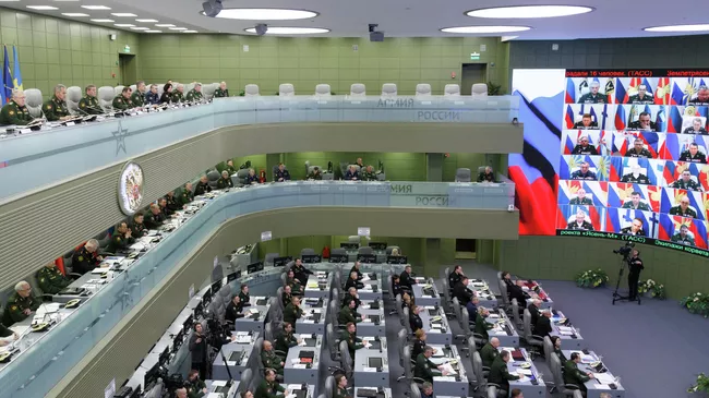 Селекторное совещание министра обороны Сергея Шойгу с руководством Вооруженных сил России