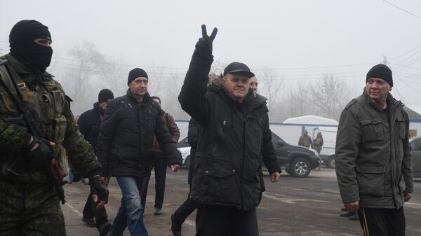 Представители ДНР и граждане Украины, удерживаемые на территории ДНР и ЛНР,