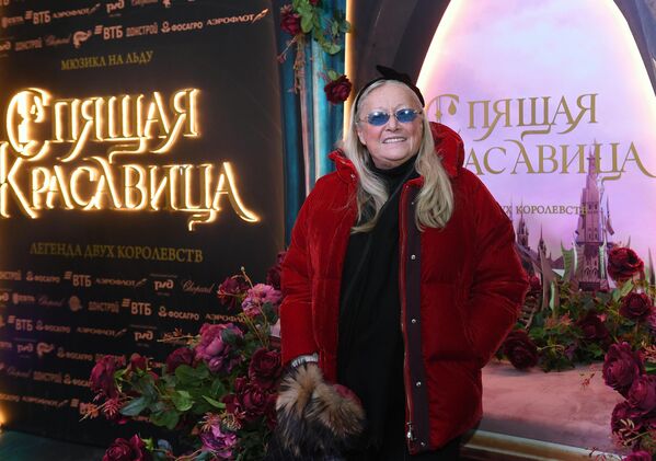 Президент благотворительного фонда Русский Силуэт Татьяна Михалкова на премьере ледового шоу Спящая красавица. Легенда двух королевств в Москве