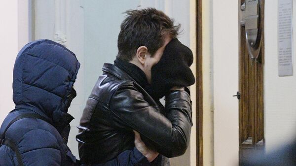 Подозреваемый в подготовке теракта в Санкт-Петербурге в Дзержинском районном суде
