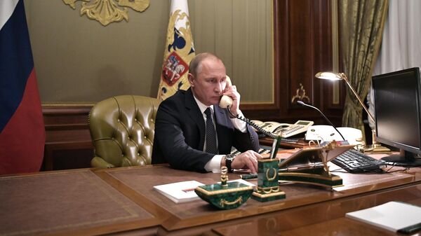 Путин обсудил с Шольцем ситуацию на Украине