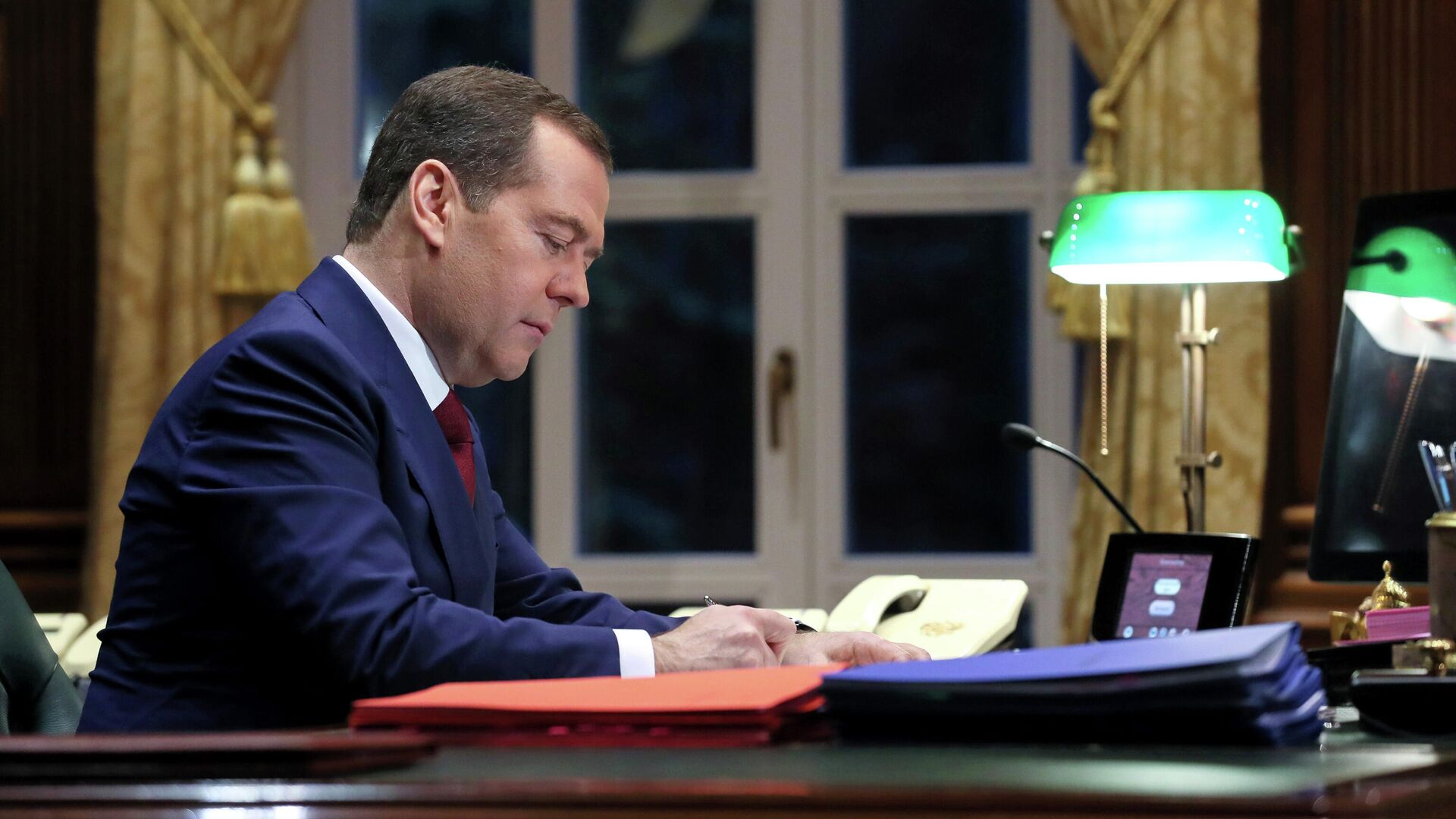 Dmitry Medvedev - 1920, 01/27/2022