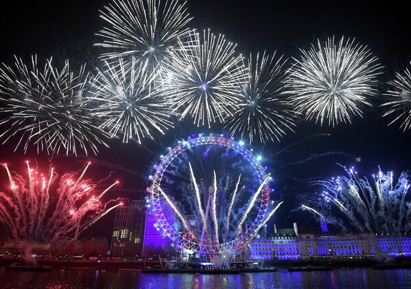 Новогодний фейерверк в Лондоне, Великобритания