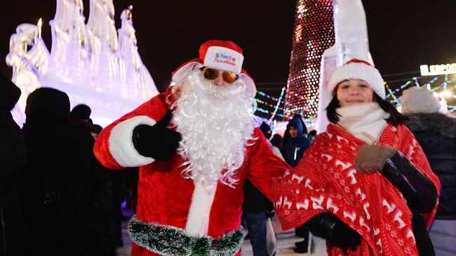 Жители Екатеринбурга празднуют Новый год