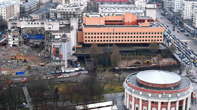 Снос киноцентра Соловей на Красной Пресне в Москве