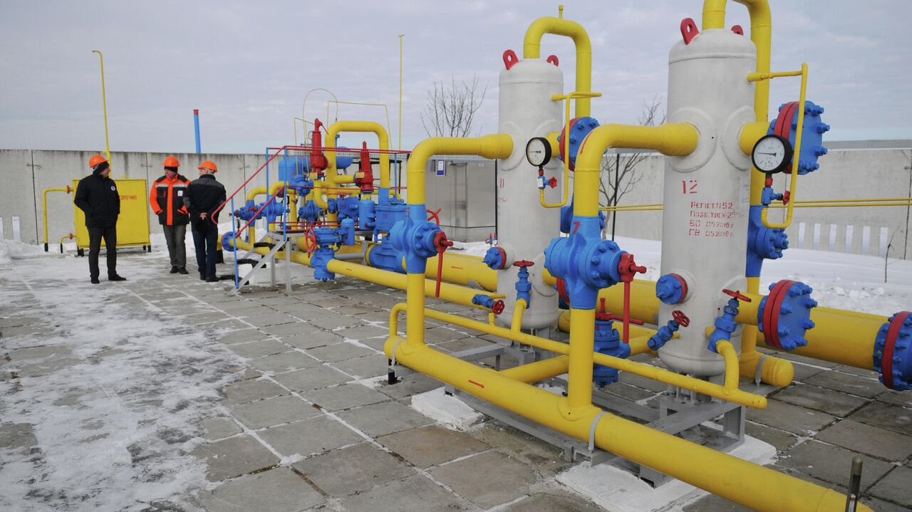 СМИ: Украина начала закупать у Венгрии российский газ
