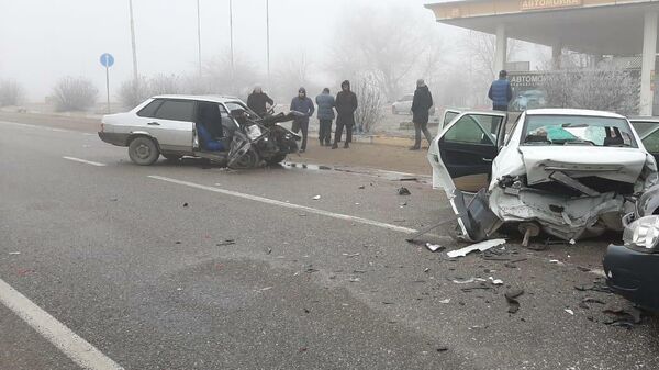 Последствия ДТП с участием трех автомобилей в Баксанском районе Кабардино-Балкарии