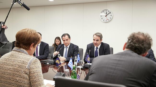 Премьер-министр Греции Кириакос Мицотакис во время встречи с главой МВФ Кристалиной Георгиевой. 7 января 2019