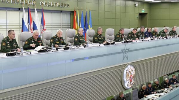 Министр обороны РФ Сергей Шойгу проводит селекторное совещание в Национальном центре управления обороной РФ в Москве