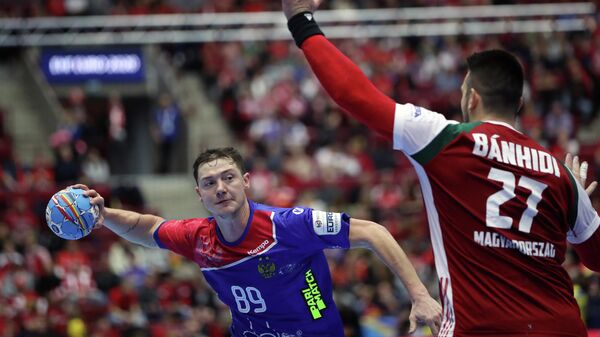 Игровой момент матча Россия - Венгрия