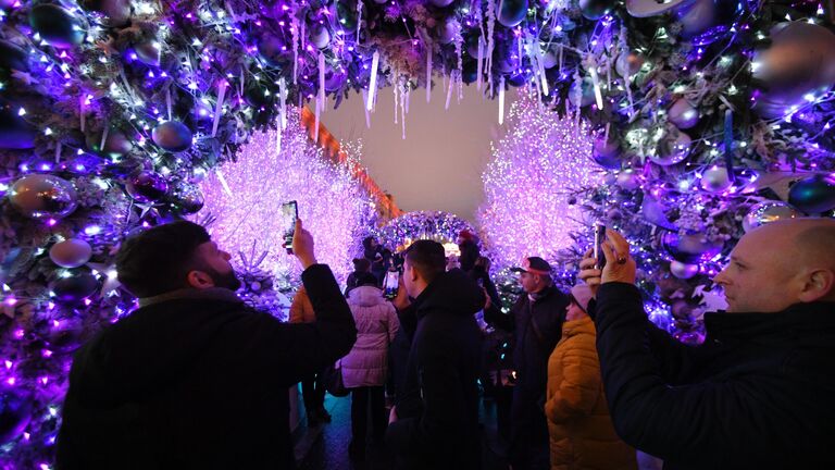 Новогоднее украшение центральных улиц Москвы