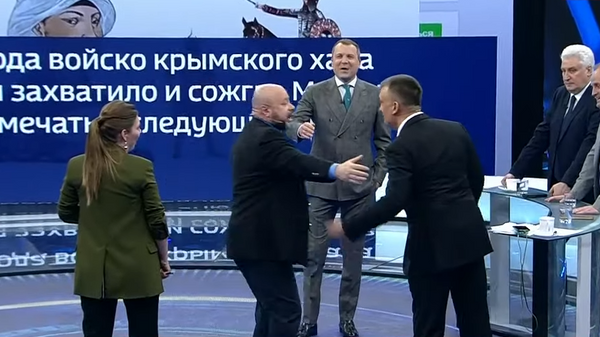 Экс-депутат Рады учинил перепалку в прямом эфире из-за слов о Москве