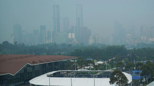 Дымовая завеса в Мельбурне во время открытого чемпионата Австралии по теннису