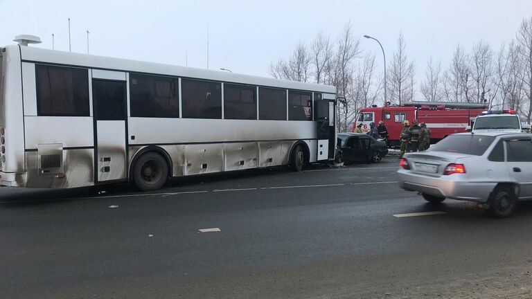 Последствия ДТП на 263-м километре автодороги Саратов - Сызрань - Саратов - Волгоград