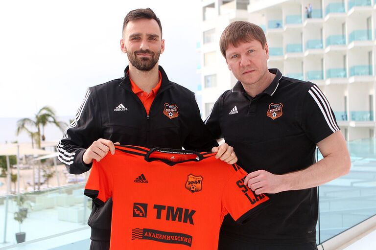 Защитник футбольного клуба Урал Мацей Вилюш