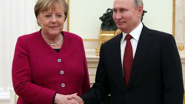 Эликсир ее смелости. Меркель после встречи с Путиным забыла о Трампе