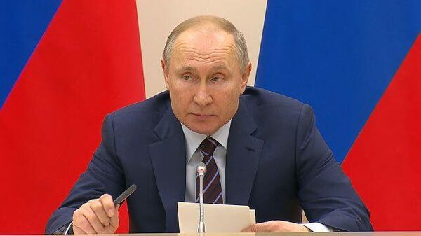 Путин назвал связку парламента с правительством востребованной