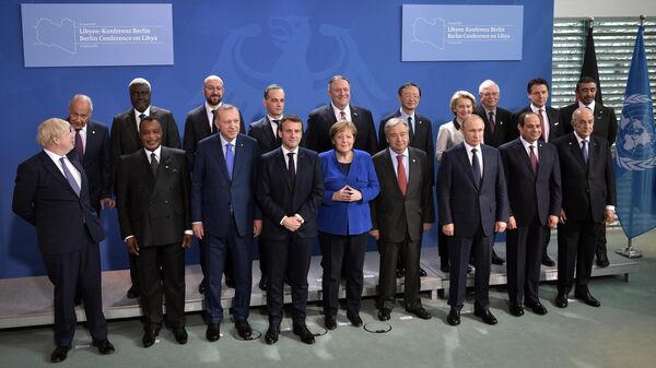  Президент РФ Владимир Путин на церемонии фотографирования глав делегаций участников Международной конференции по Ливии в Берлине