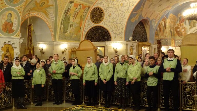 Прихожане и сотрудники храма Христа Спасителя, Москва, Крещенский сочельник 18.01.2020