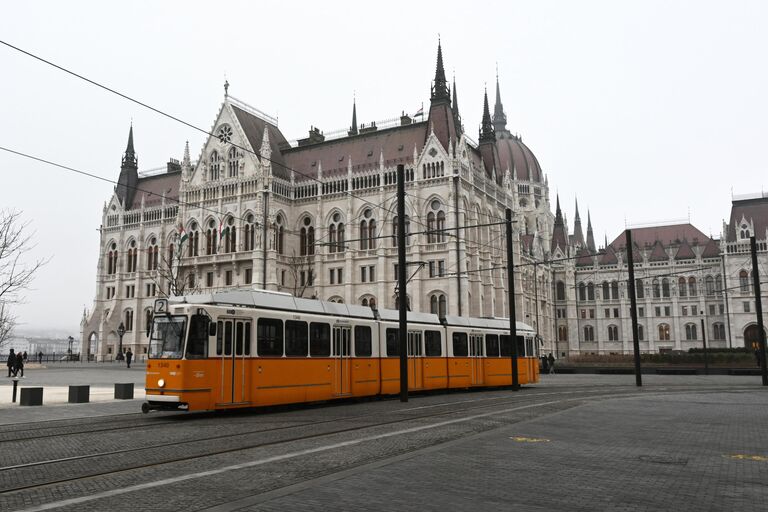 Здание венгерского парламента в Будапеште