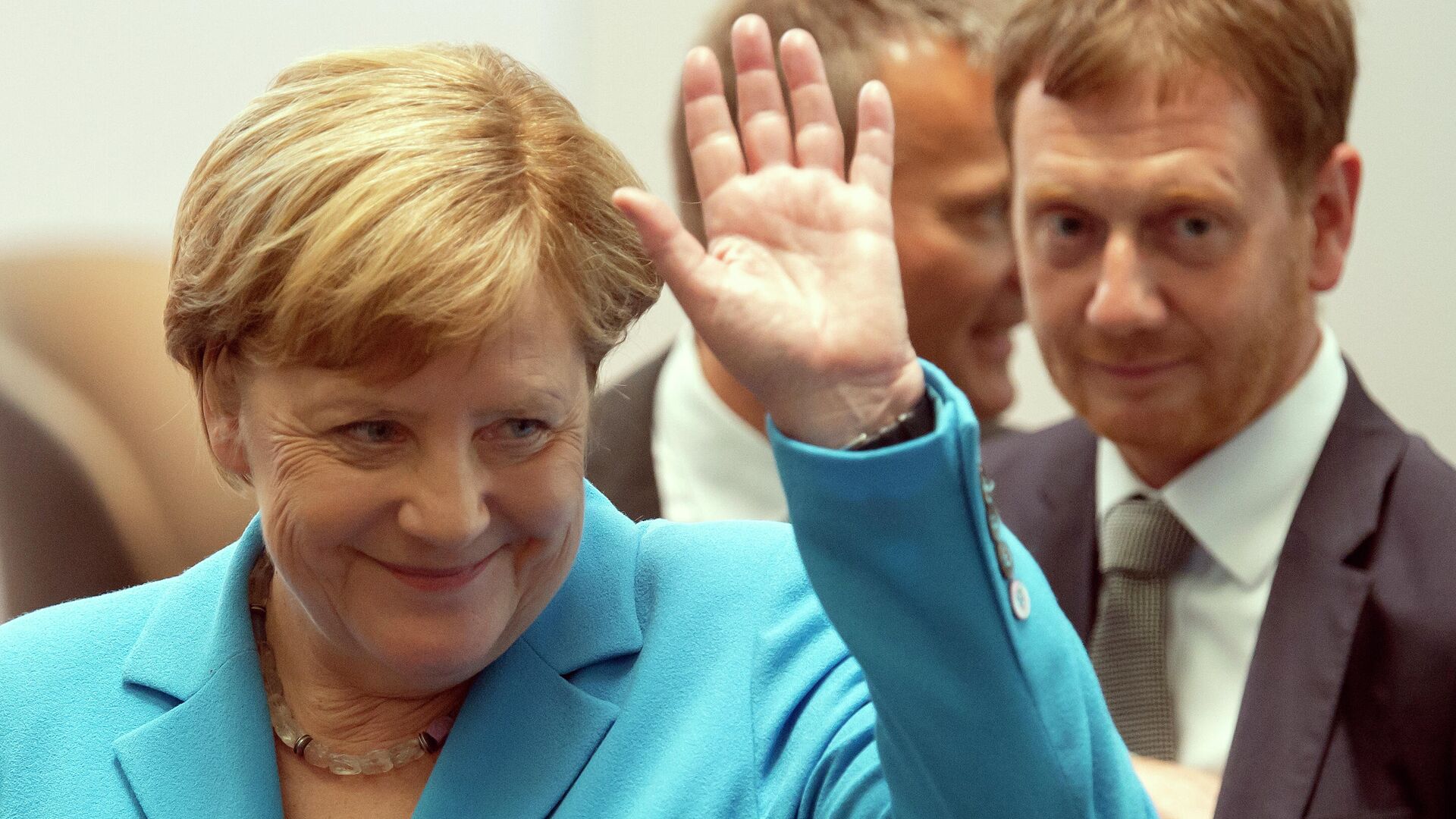 Канцлер Германии Ангела Меркель и премьер-министр Саксонии Михаэль Кречмер - РИА Новости, 1920, 05.05.2021
