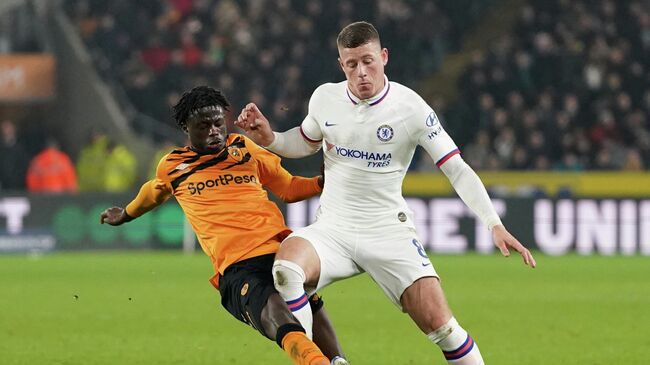 Soccer Football - FA Cup Fourth Round - Hull City v Chelsea - KCOM Stadium, Hull, Britain - January 25, 2020  Hull City's Leonardo Da Silva Lopes in action with Chelsea's Ross Barkley   REUTERS/Jon Super