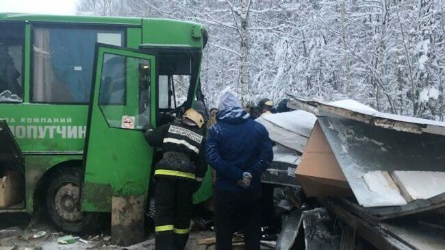 Авария с участием автобуса на трассе М7: есть пострадавшие