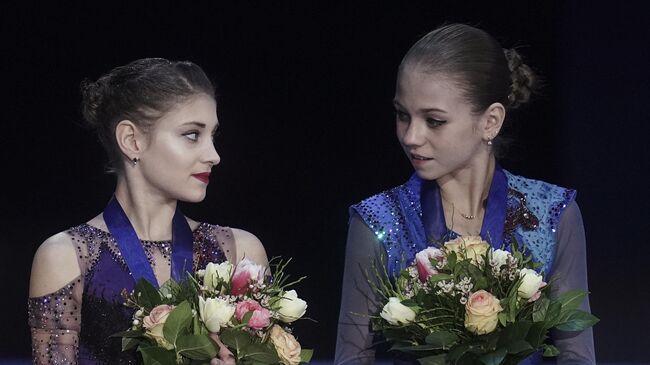 Алена Косторная (слева) и Александра Трусова
