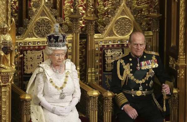 Королева Великобритании Елизавета II  выступила с тронной речью 
