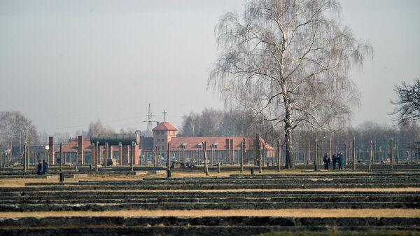 На территории бывшего концентрационного лагеря Освенцим (Аушвиц) в Польше