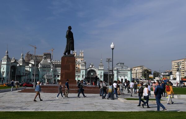 Благоустроенные улицы и площади Москвы в рамках программы Моя Улица