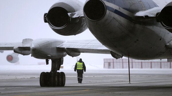 Столичные аэропорты Внуково, Домодедово и Шереметьево работают в обычном режиме, несмотря на сильный снегопад в Москве
