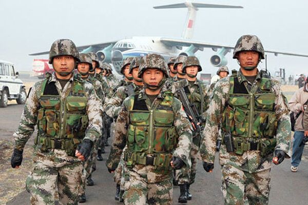 Китайские военнослужащие прибыли в Индию на сровместные учения