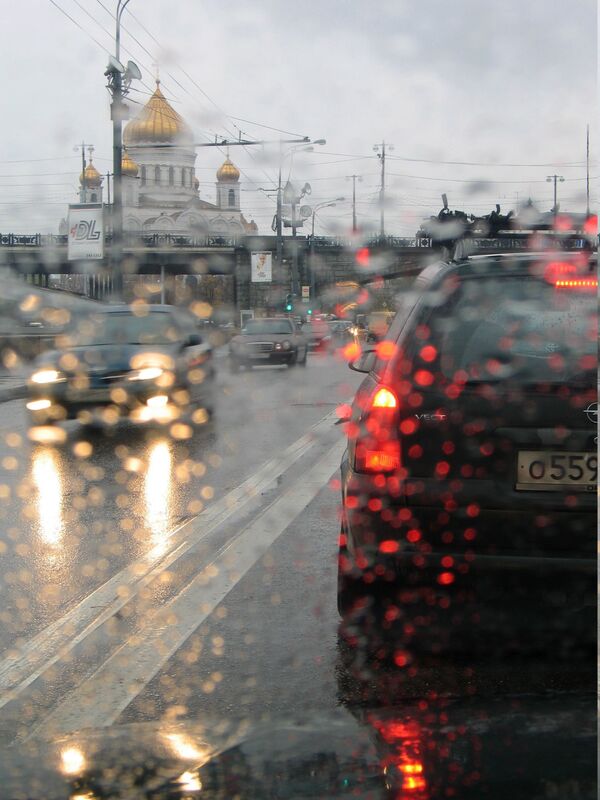 Дождливый день в Москве. Архив