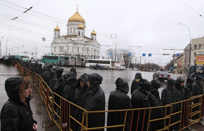 Меры безопасности у храма Христа