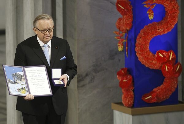 Экс-президенту Финляндии Марти Ахтисаари вручили Нобелевскую премию мира