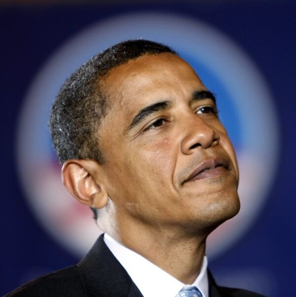 Барак Обама во время выступления перед своими избирателями в Южной Дакоте