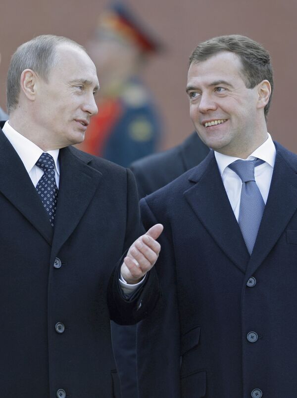 Медведев позитивно оценивает взаимодействие с Путиным